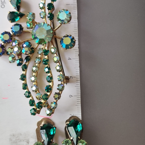 Vintage Made in Austria Crystal Brooch and Earrings Set - Picture 10 of 13